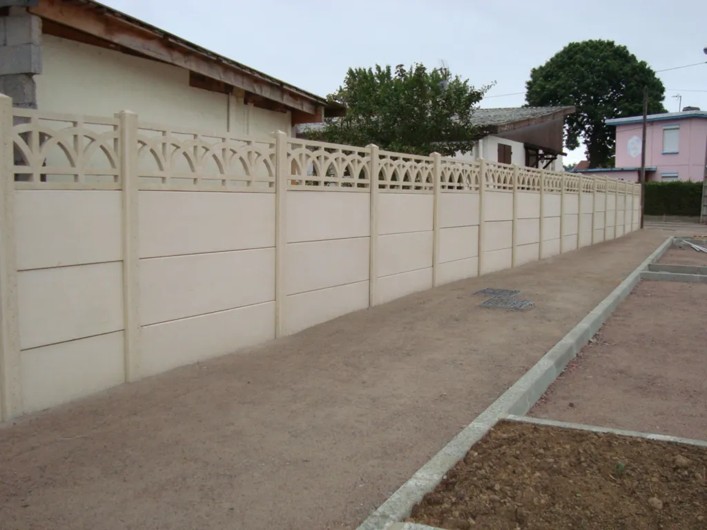 Pose de mur en plaques teintées