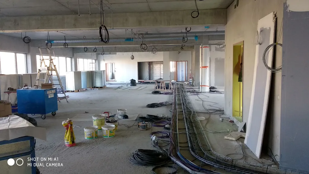 Remise à niveau d'une Gestion Technique du Bâtiment avec remplacement d'automates, capteurs CTA et antenne LoRa sur un équipement public aux Lucs-sur-Boulogne 85170 en Vendée