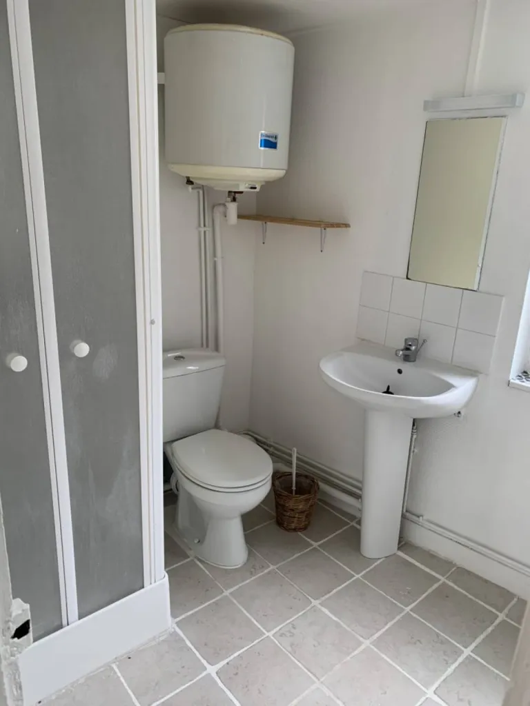 salle d'eau studio à louer Rouen