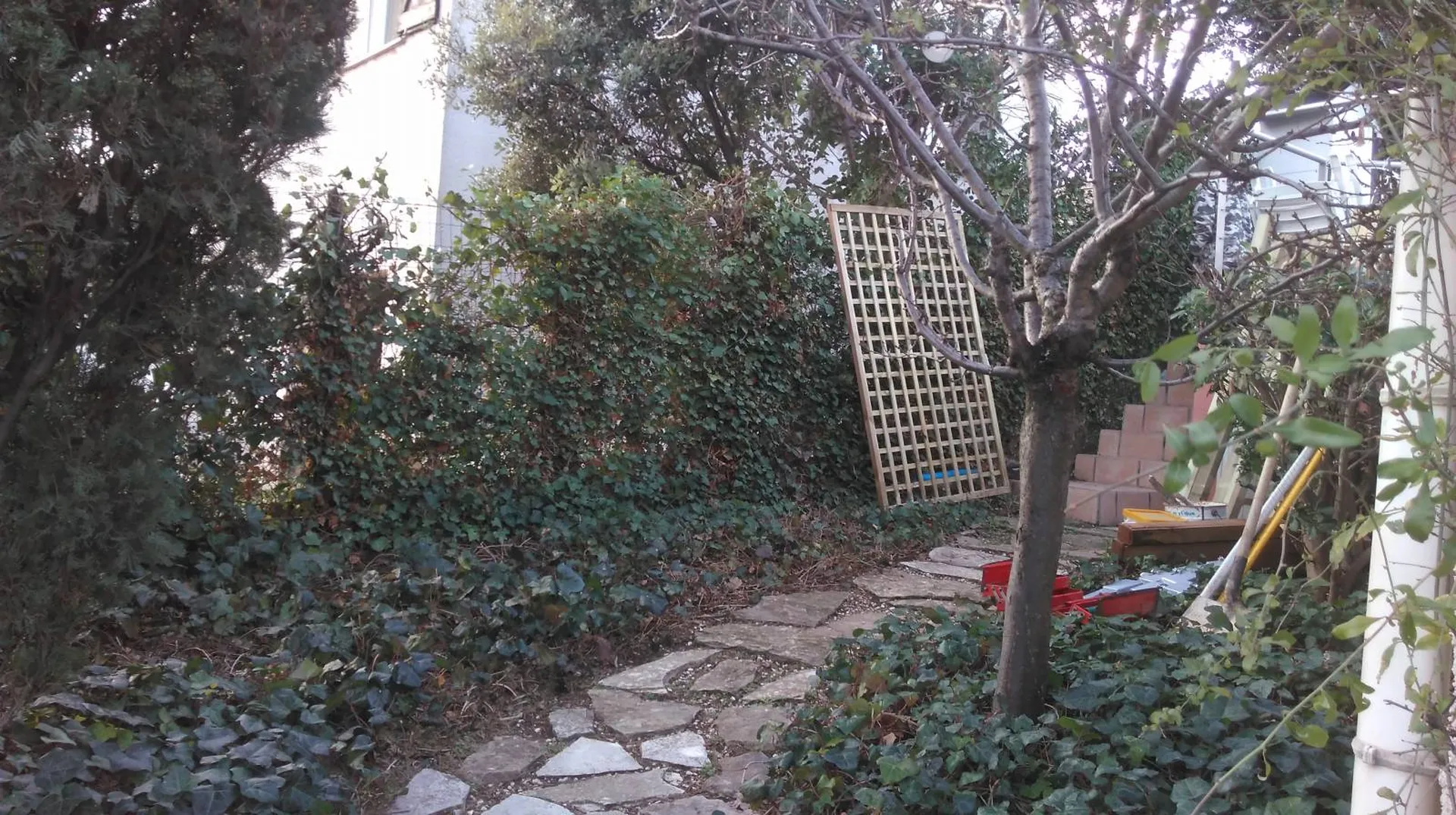 panneaux en bois pour amménagement de jardins