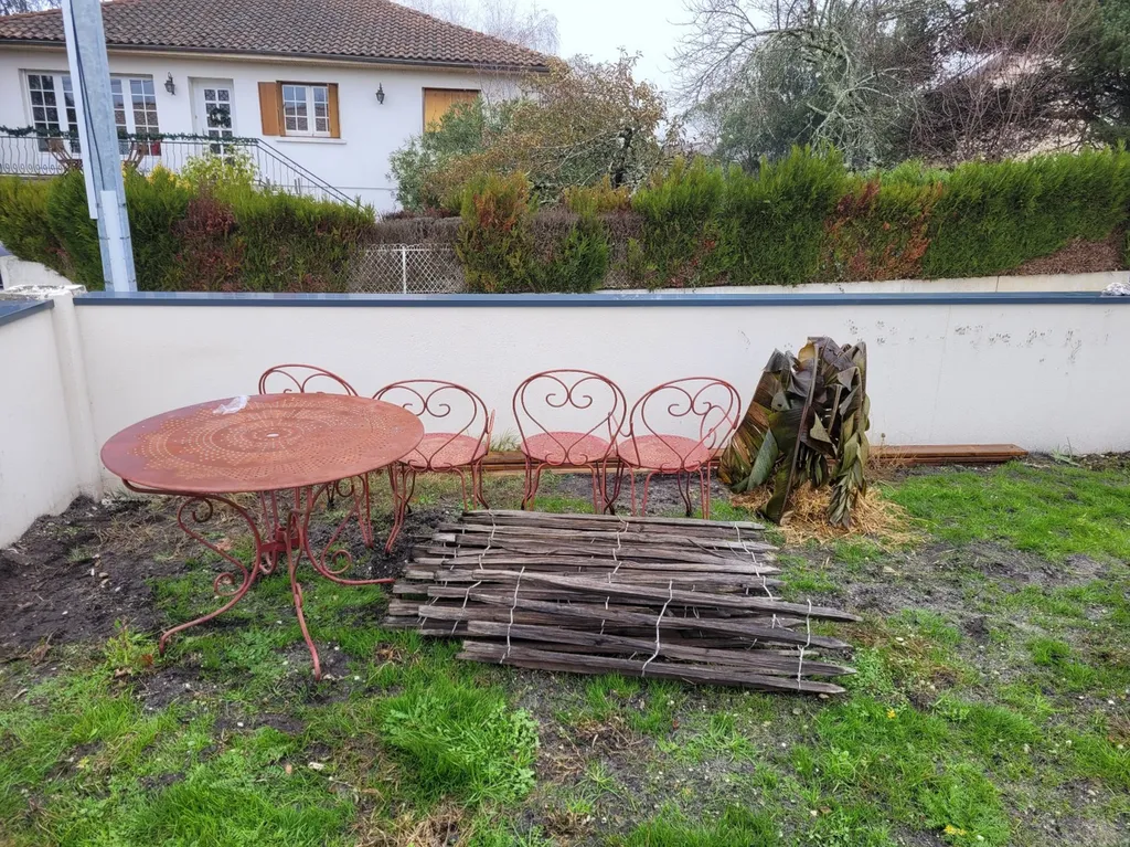 Faire appel à un professionnel pour aménager son muret à créon 