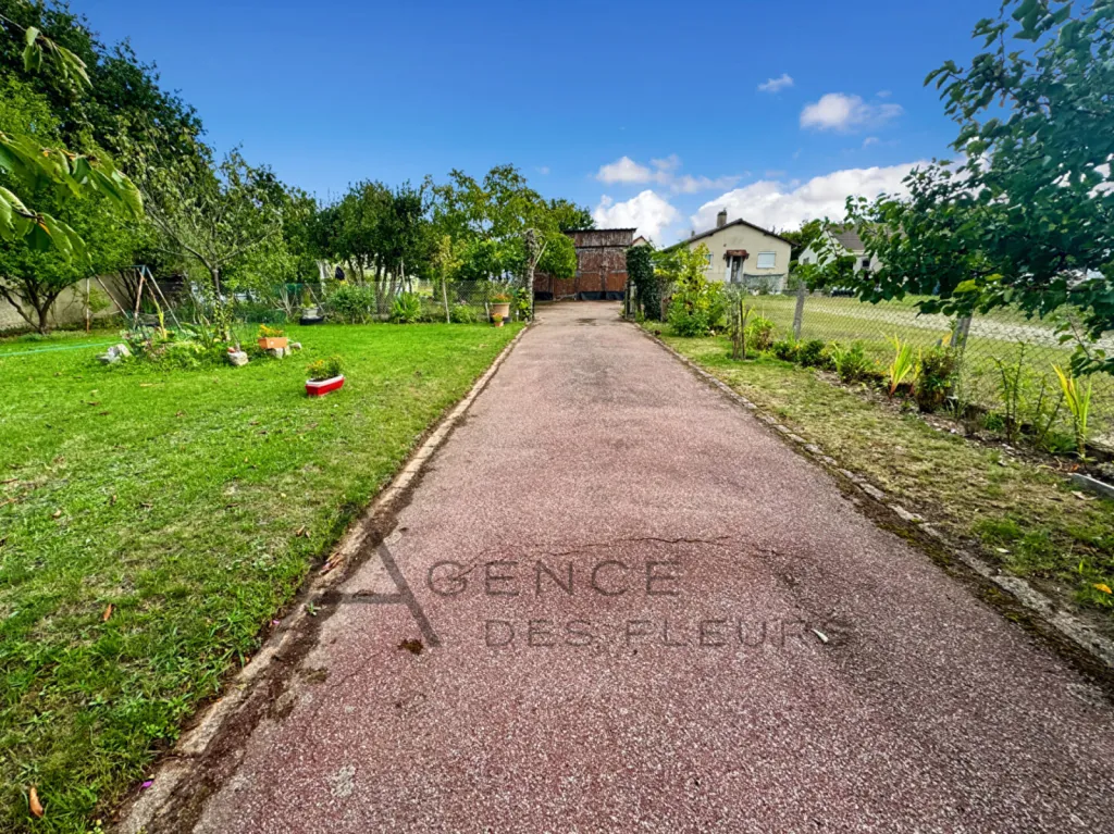 À vendre maison de 110 m² sur un terrain de 1024 m² située sur la commune de Cléon