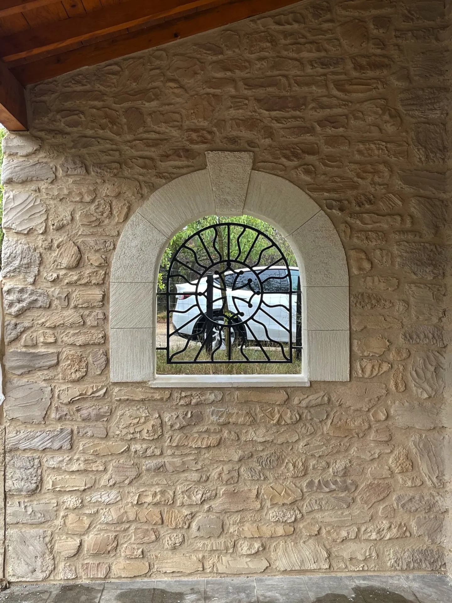 Ravalement de façade en Pierre d’une terrasse à Corneilhan proche de Béziers