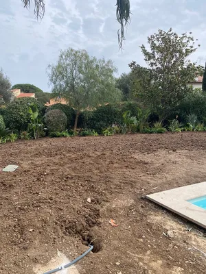 Travaux de plantation à Monaco