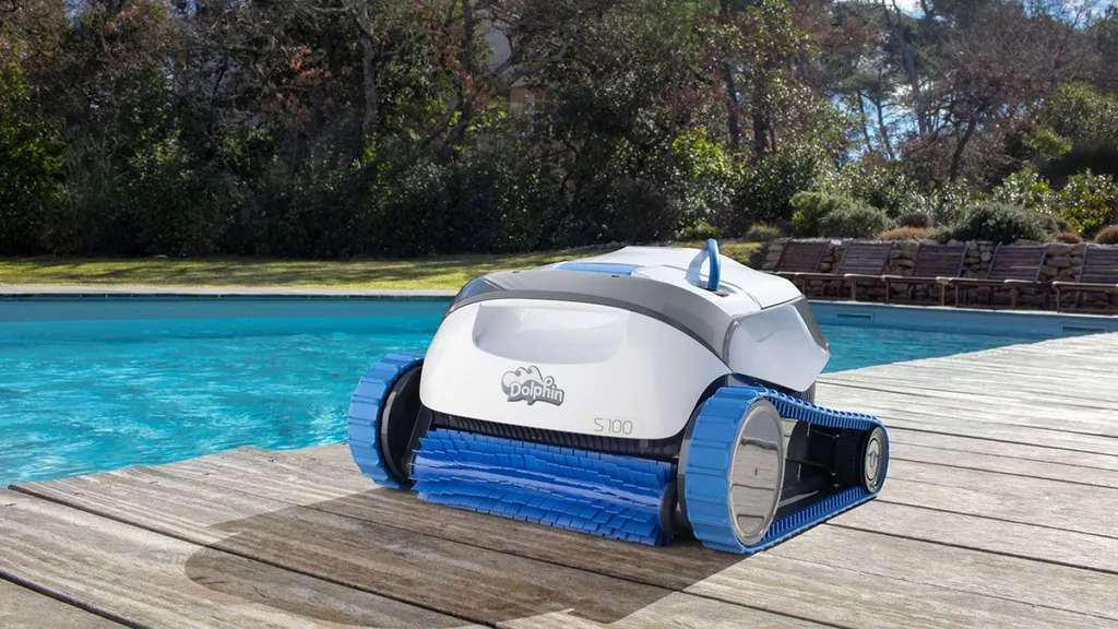 Robot Dolphin S100 à Ambarès et Lagrave proche Bordeaux
