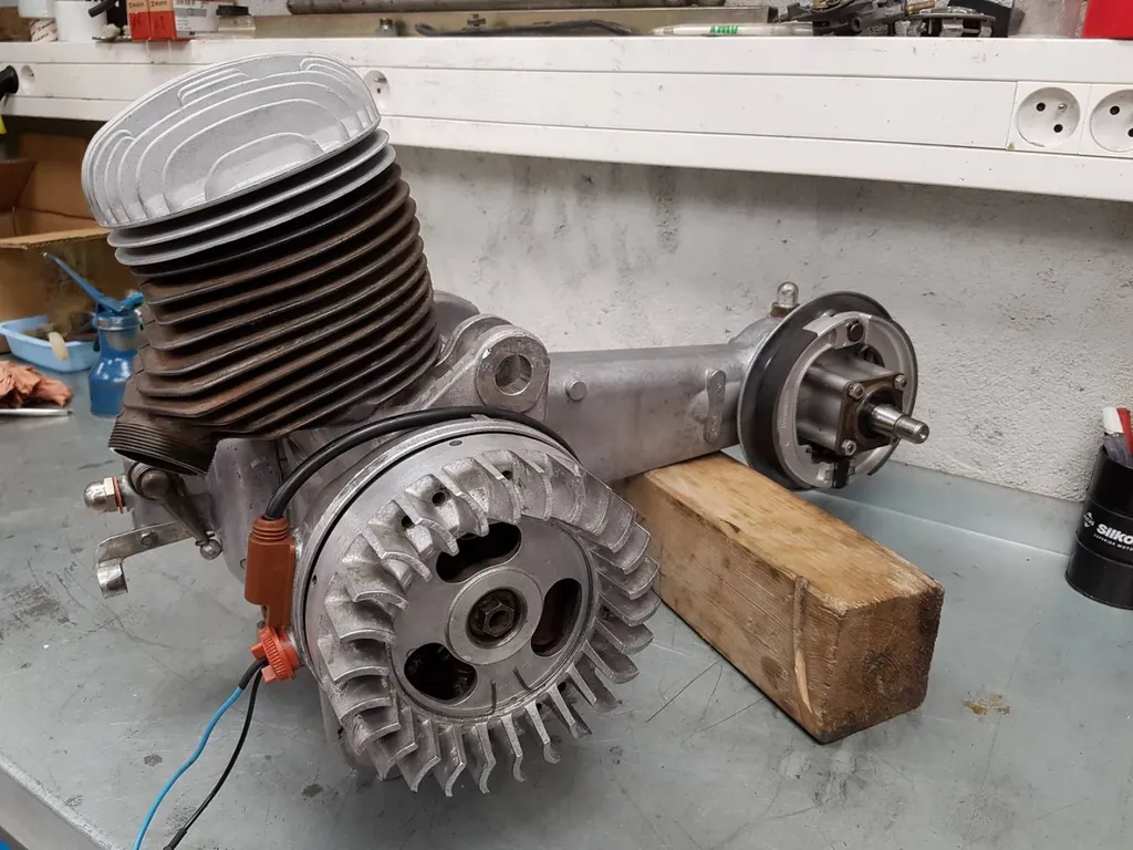 RESTAURATION MOTEUR LAMBRETTA LD 1954 PACA