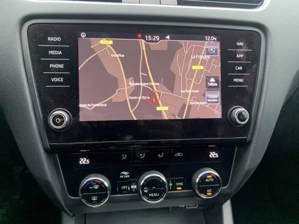 Skoda Octavia d'occasion diesel boite automatique proche de Lillebonne