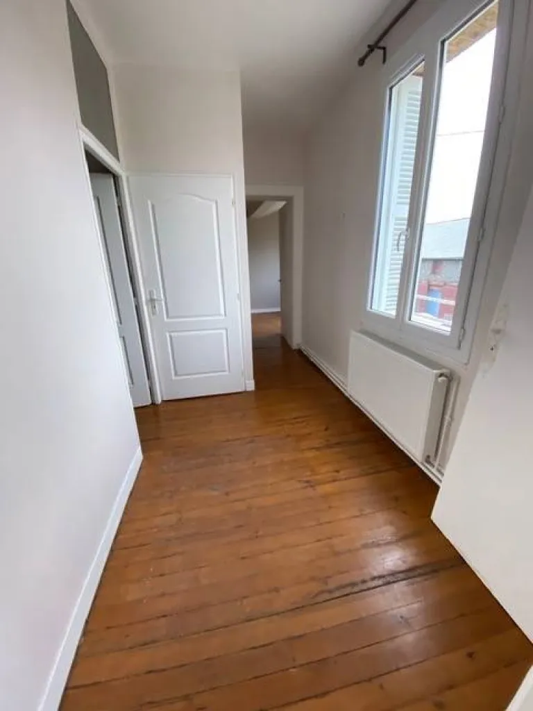 A acheter maison bourgeoise entièrement rénové de 130m² sur 350m² de terrain sur la commune de SAINT AUBIN LES ELBEUF 76410