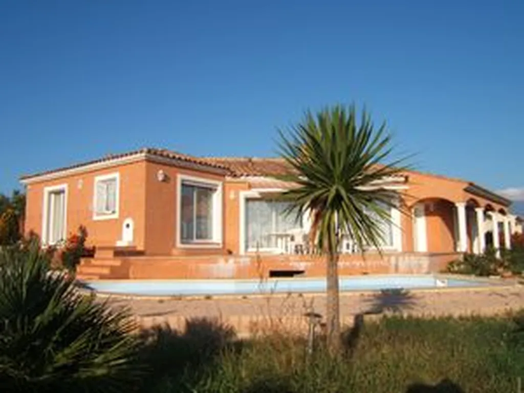 VENTE CARNOUX VILLA