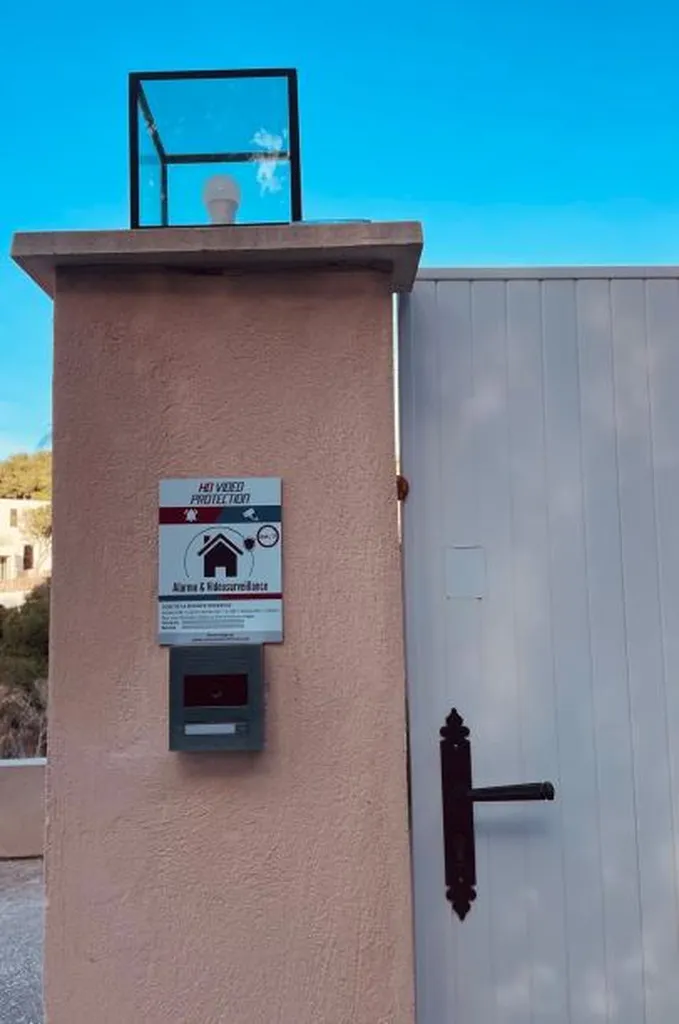 Pose d'un interphone vidéo Sanary