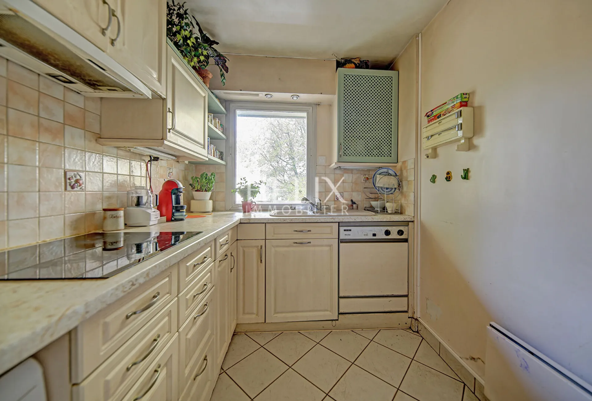 Appartement Le Vésinet 4 pièces avec un grand balcon dans une résidence de Standing