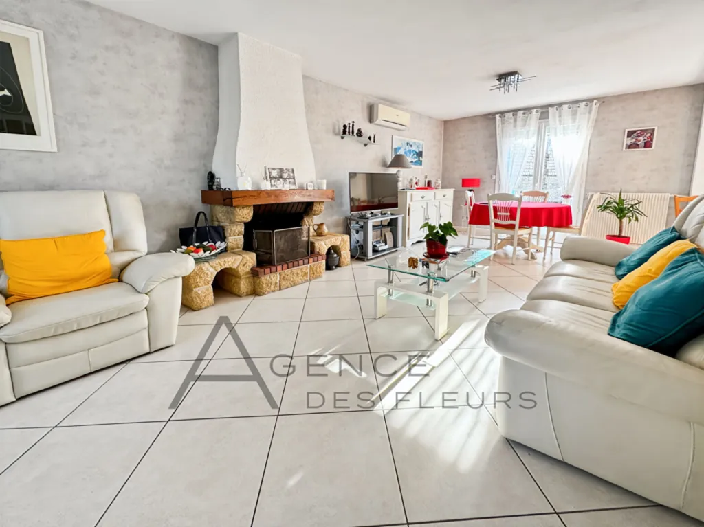 A saisir maison de 96 m² édifiée sur un terrain de 341 m² sur la commune de SAINT PIERRE LES ELBEUF 76320