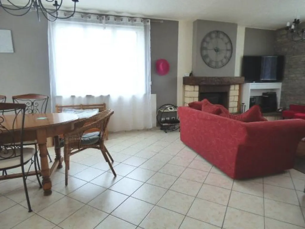 construction traditionnelle sur 670 m² de jardin proche le thuit signol 27