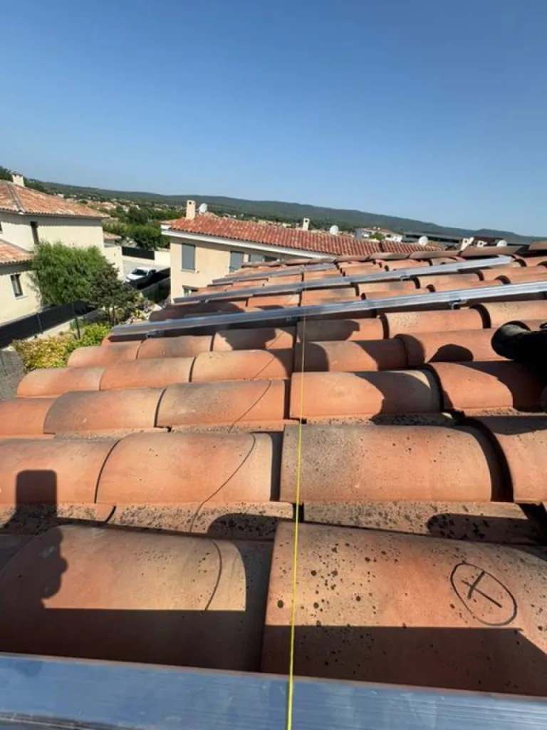 Installez vos panneaux solaire chez vous avec votre partenaire depuis 21 ans Provence Energie Solaire Services