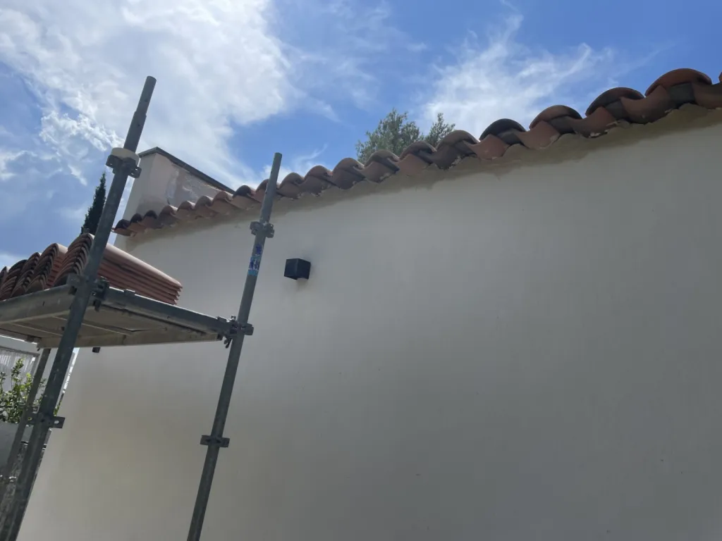 Pose de tuiles Canal Silvacane sur des Plaques sous toiture sur Martigues