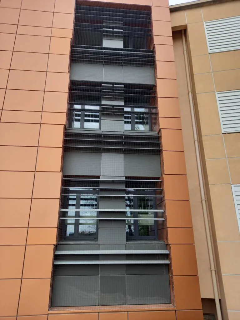 anti pigeon marignane efficace 13700