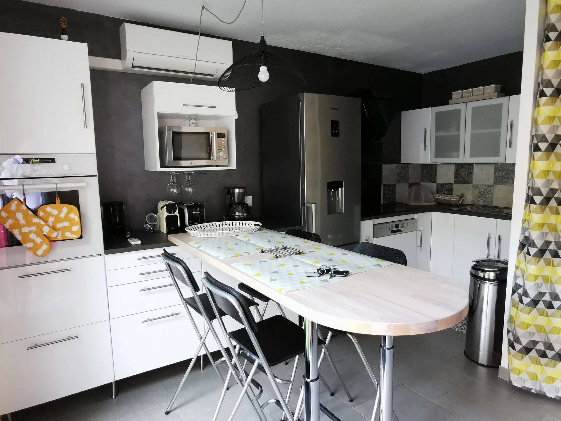 Vente appartement  2 Cassis avec terrasse et garage dans résidence sécurisée avec piscine