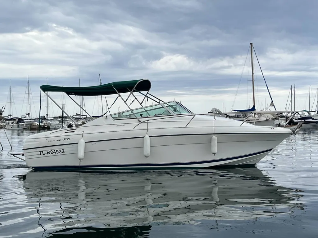 Vente de bateau à moteur coque rigide Bandol