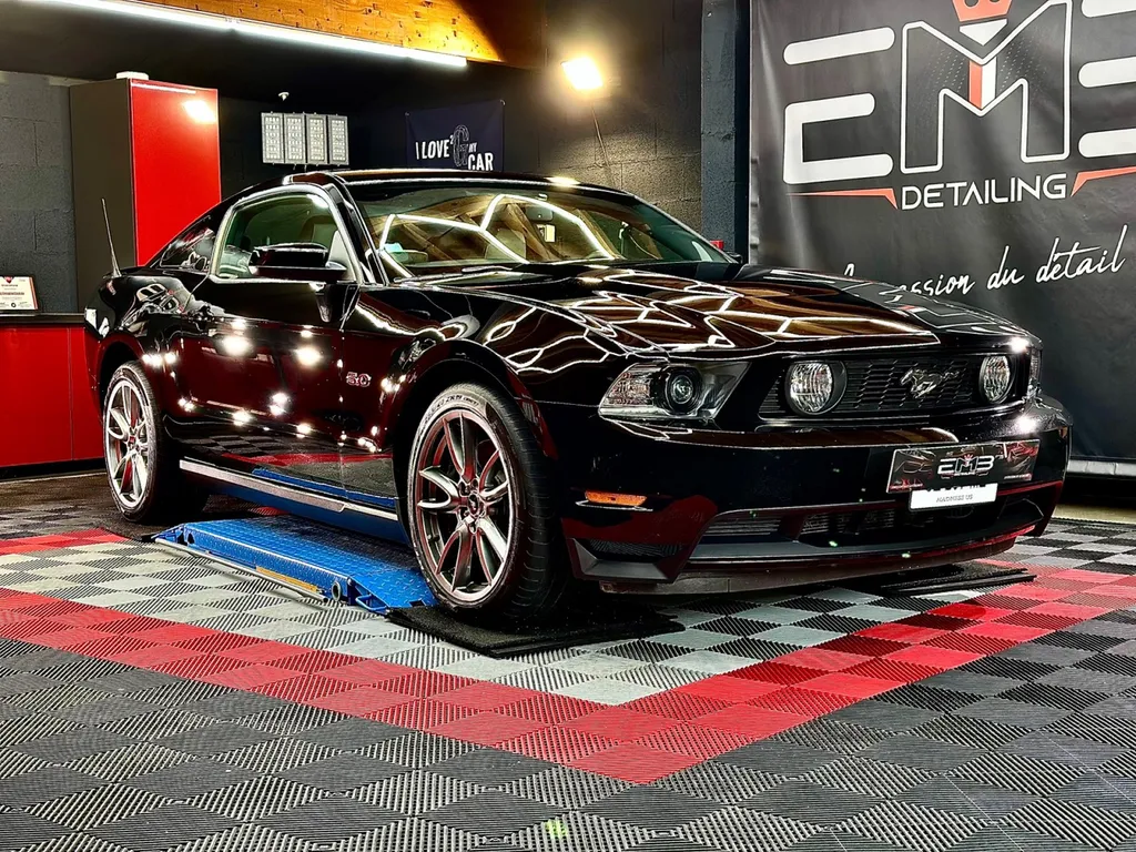 Rénovation carrosserie polissage traitement céramique Lyon Ford Mustang Shelby GT 500