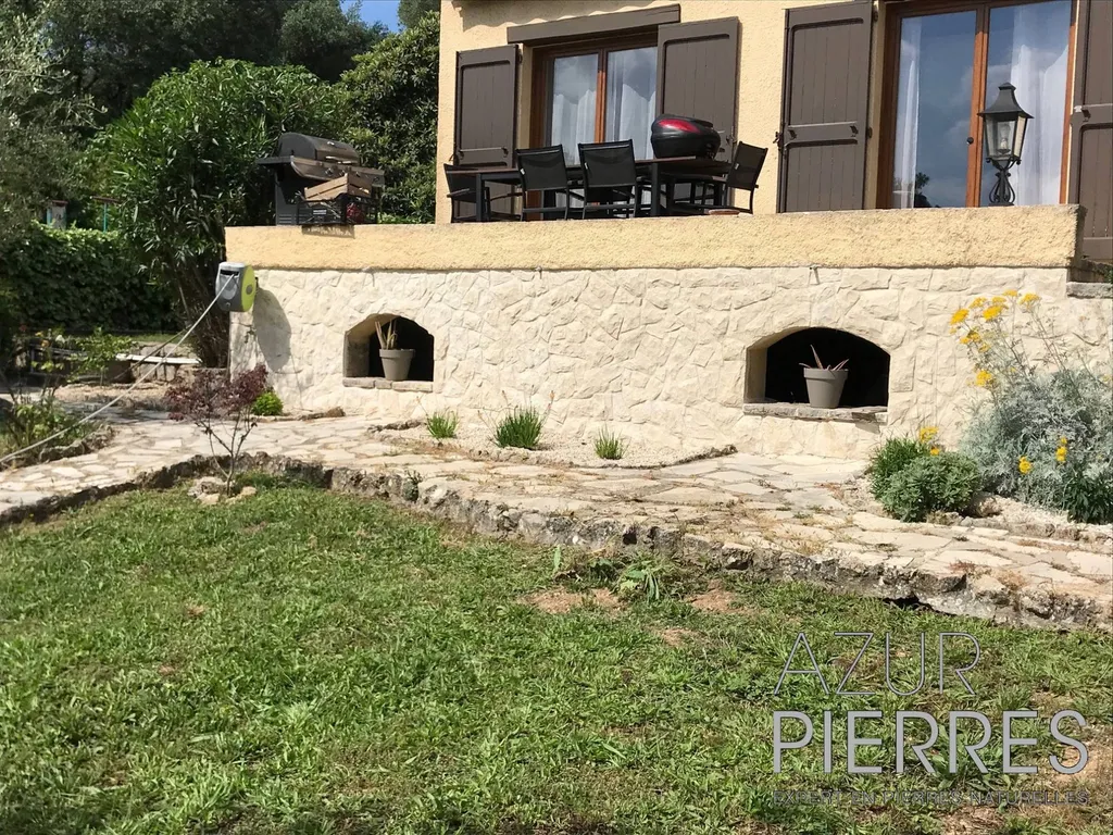 parement facade blanc clair