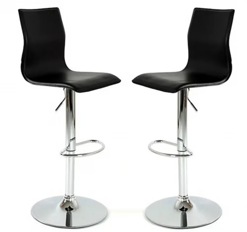 LOT DE 2 CHAISES DE BAR