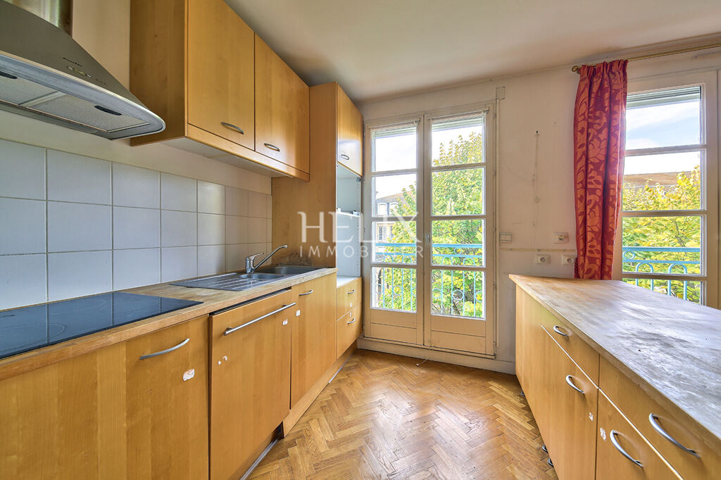 Quartier des Ursulines à Saint Germain en Laye appartement de 2 pièces avec ascenseur