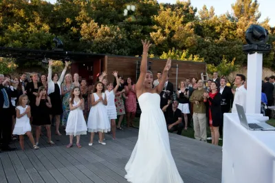 organiser une pool party