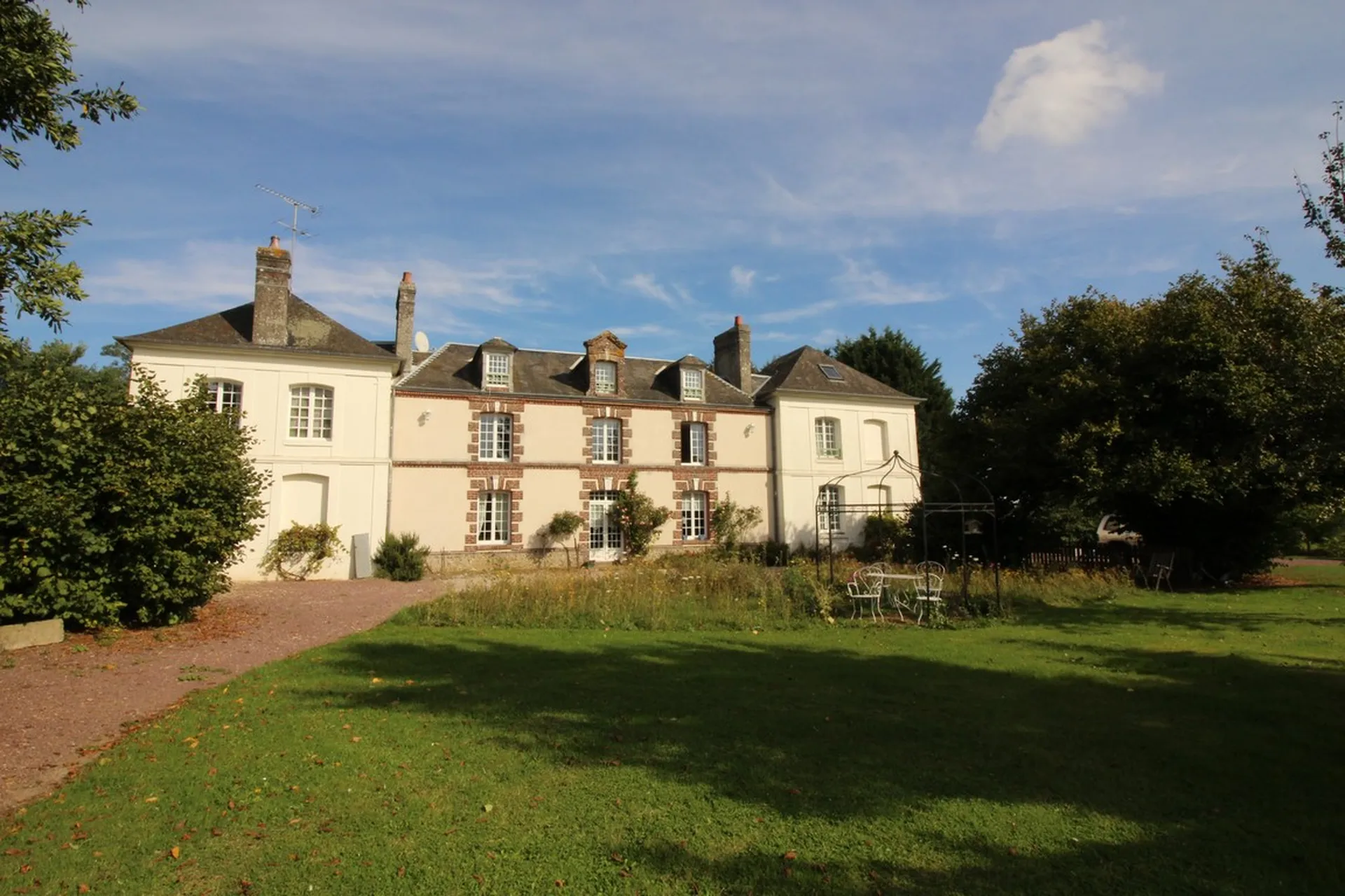 Vend propriété à 20 minutes d’une gare sncf en normandie 14