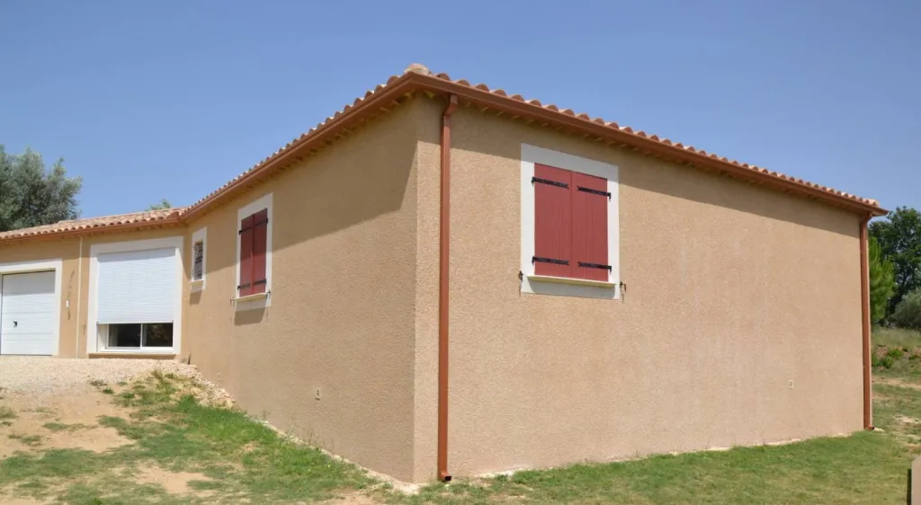 Fabrication et installation de gouttières aluminium G325 couleur cuivre à Saint-martin-d'Ardèche (Ardèche)