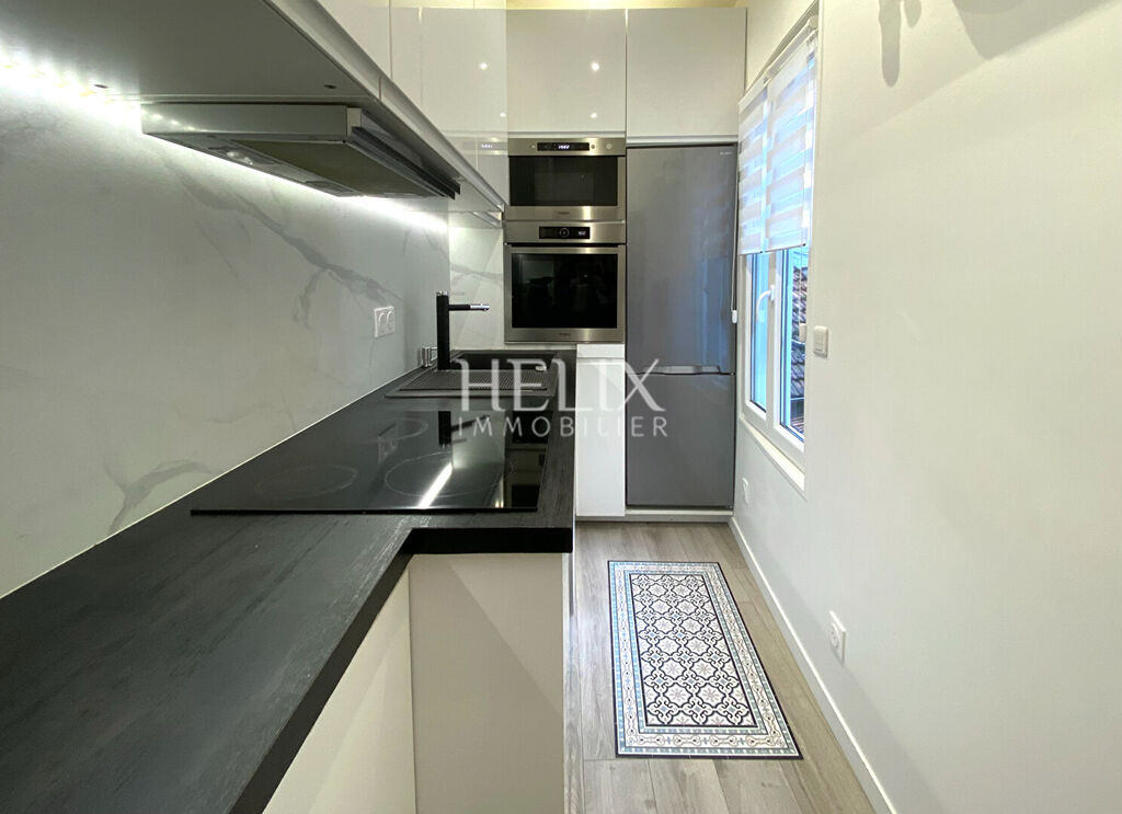 Charmant studio bien agencé au coeur du centre ville à Saint Germain En Laye