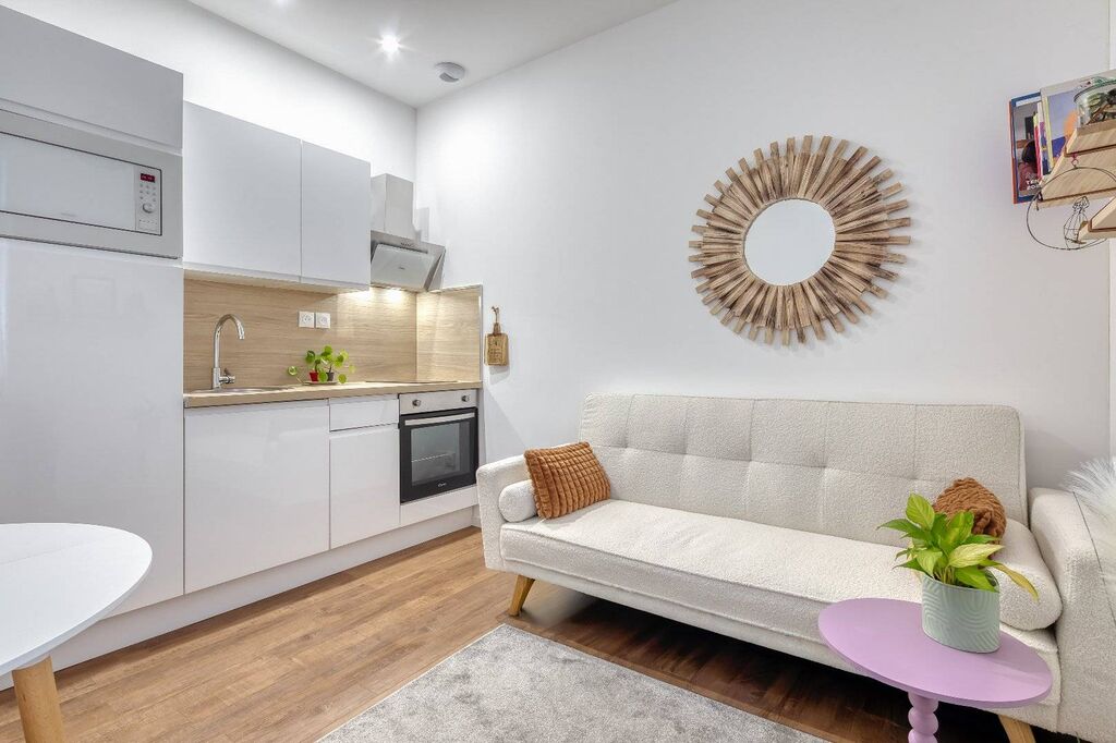 Charmant studio entièrement rénové en 2024 – Dieppe 76200 (Centre-ville / Mairie)