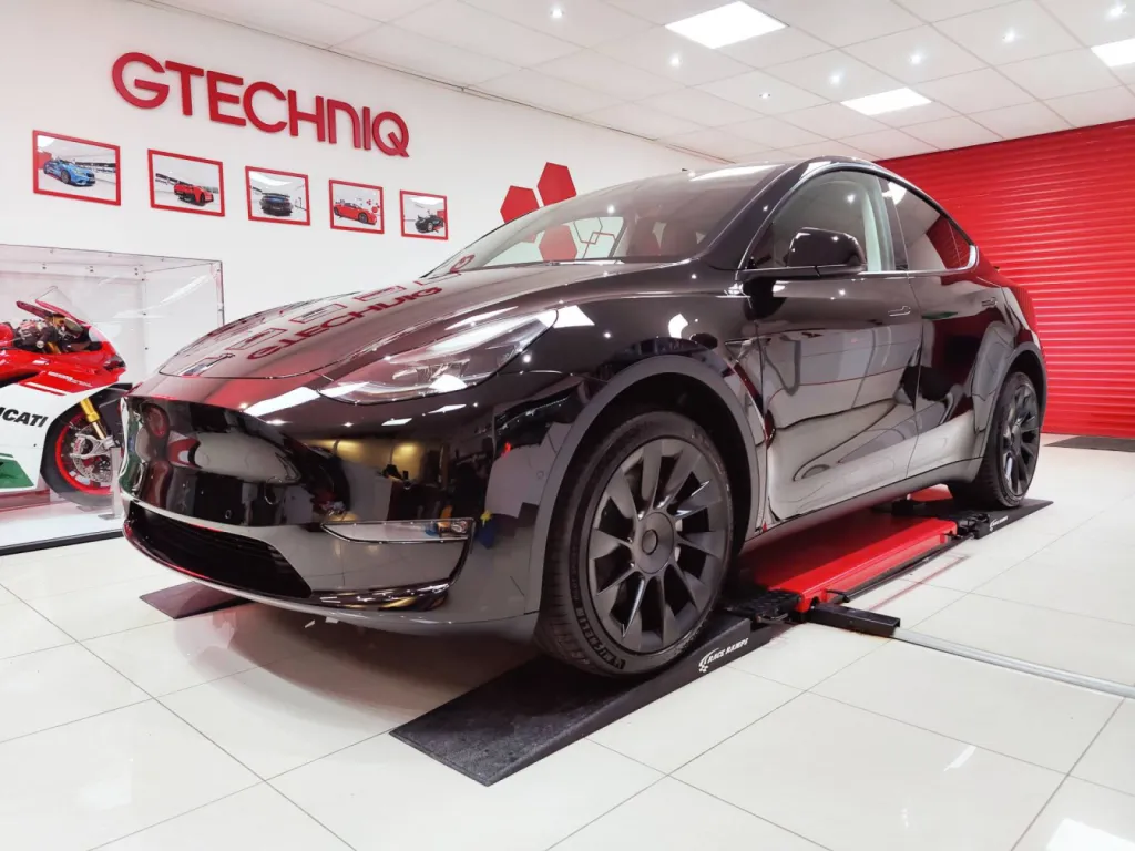 TESLA MODEL Y - PROTECTION INTEGRALE XPEL GARANTIE 10 ANS A VALENCIENNES