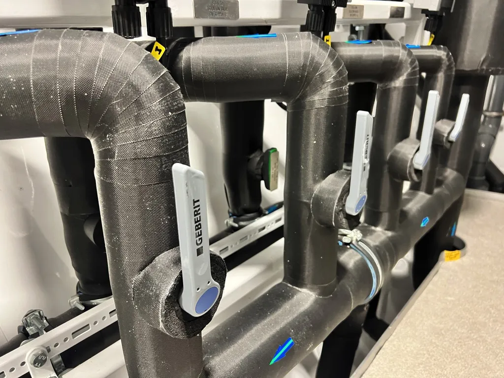 Comment Protéger son armaflex des passages ? Pose d'armacheck - D sur antibes