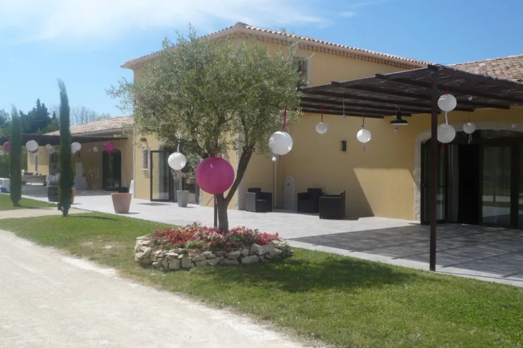 Location mas pour mariage Saint Remy de Provence