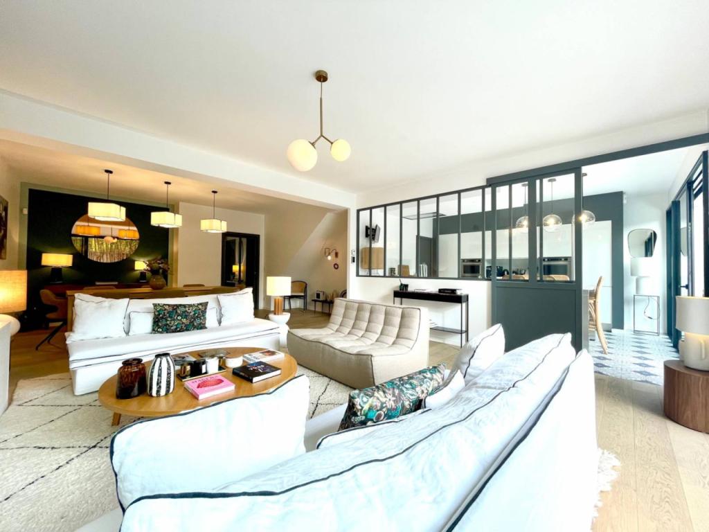 Vendue Belle maison récente Bordeaux Caudéran à proximité du Parc Bordelais 