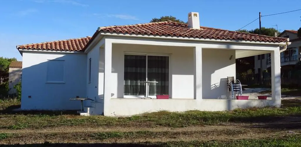 Construction maison de plein pied contemporaine à Giens.