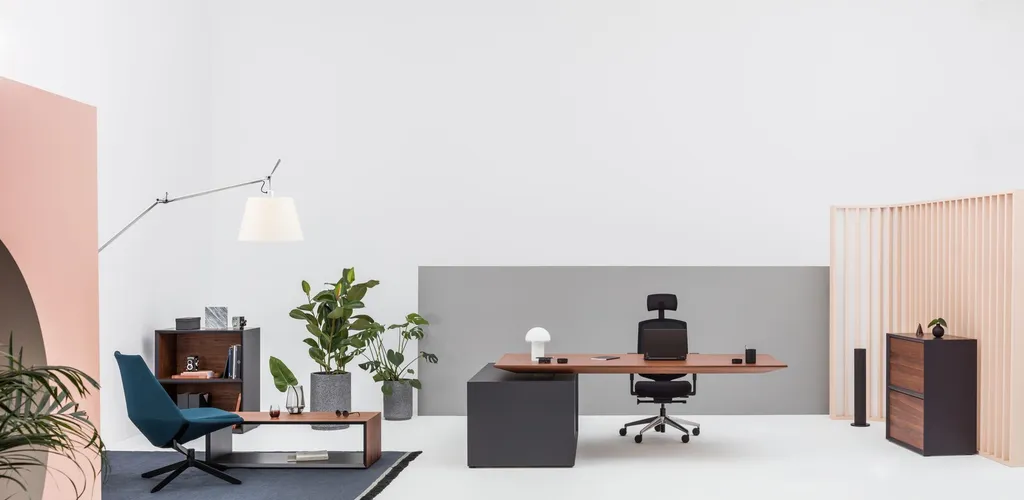 Bureau GROW réglable en hauteur et ergonomique pour postes de travail modernes à Marseille et dans toute la région PACA