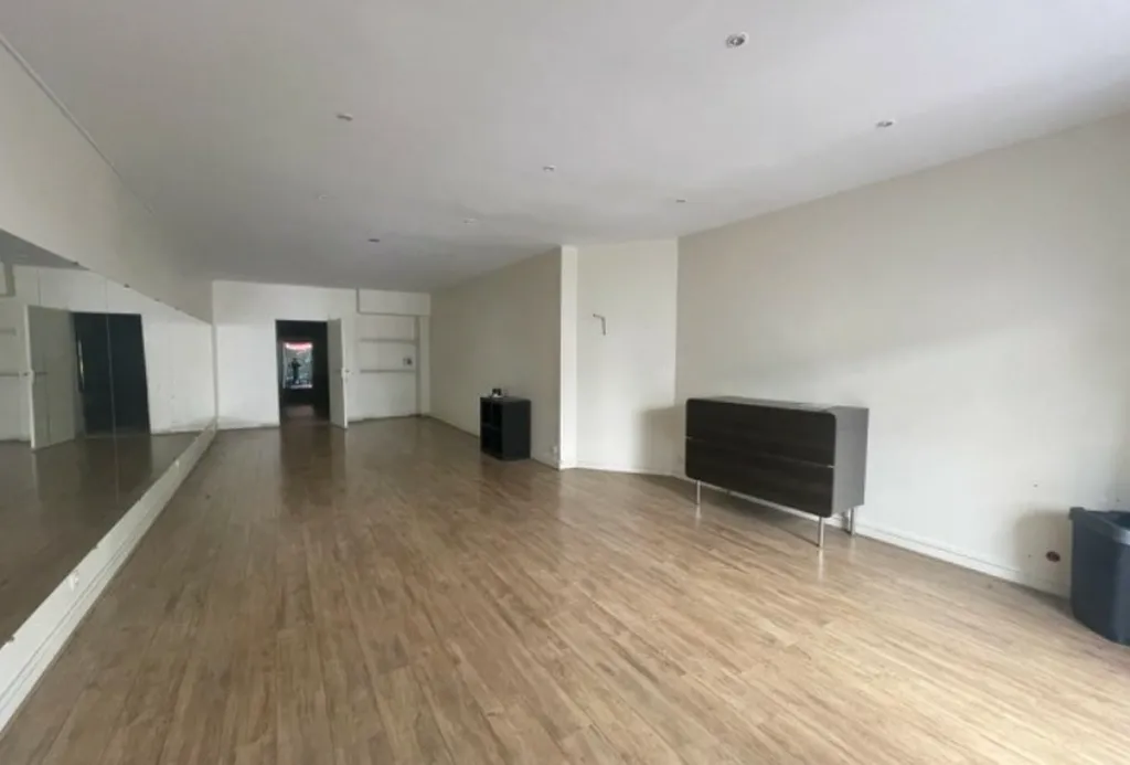 Location - Boutique 80 m², Sentier, Rue de Cléry 75002 PARIS