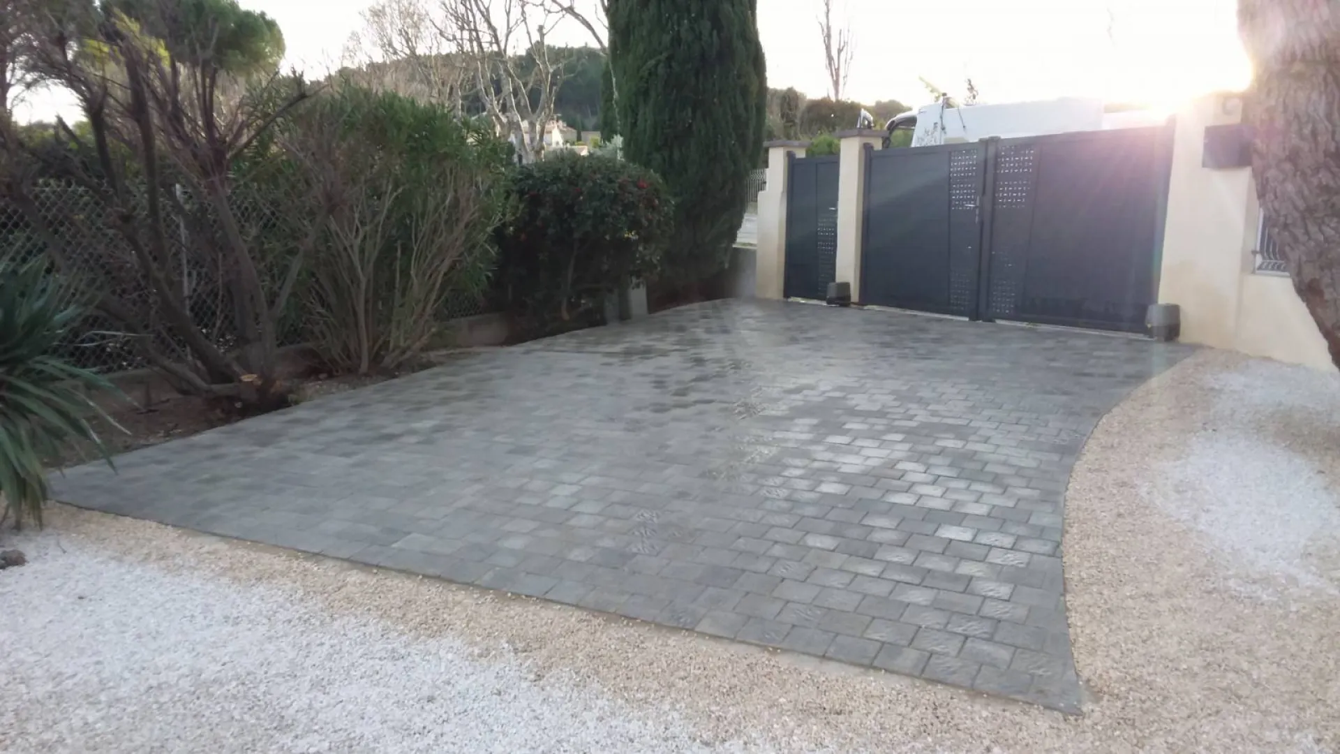 Paysagiste Velaux pose de pavé carrossable