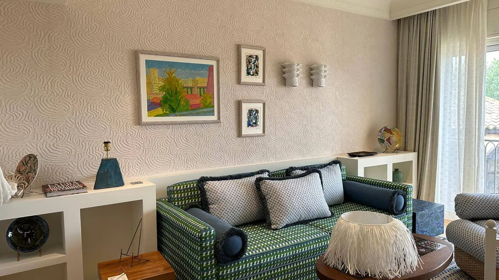 Mur en Enduit Minéral TERRE DU MONDE avec relief dans le Var