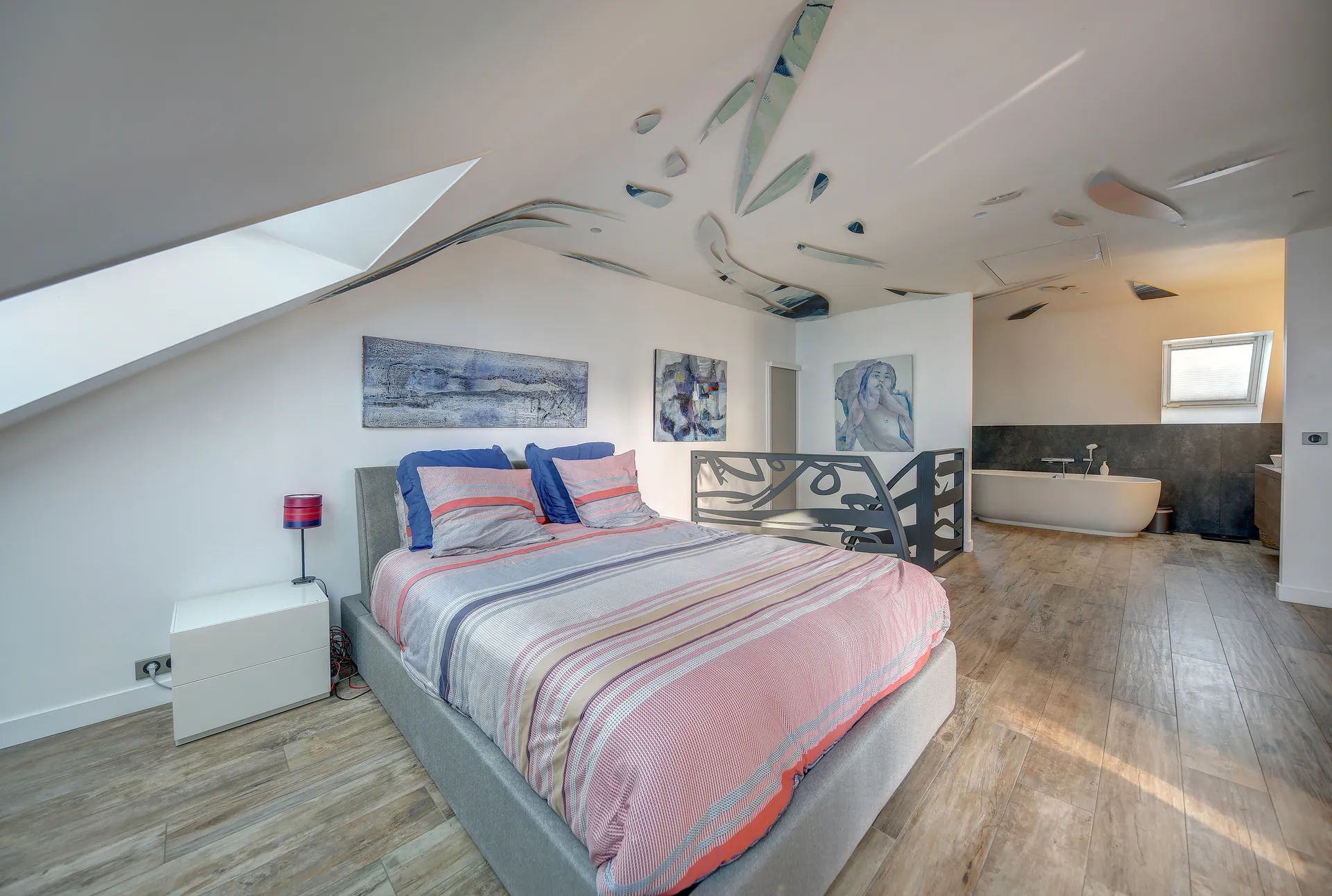 A vendre maison de famille à Saint Germain en Laye avec une architecture, lumière et prestations haut de gamme au cœur d’un cadre résidentiel d’exception