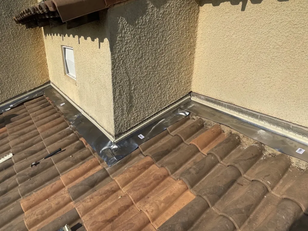 Pose de solin en plomb martigues 13500