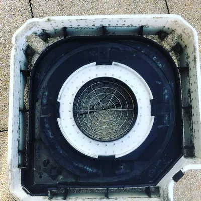 Maintenance des appareils de climatisation dans un immeuble de bureaux à Nice 