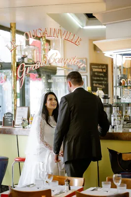 americain wedding in french bistro