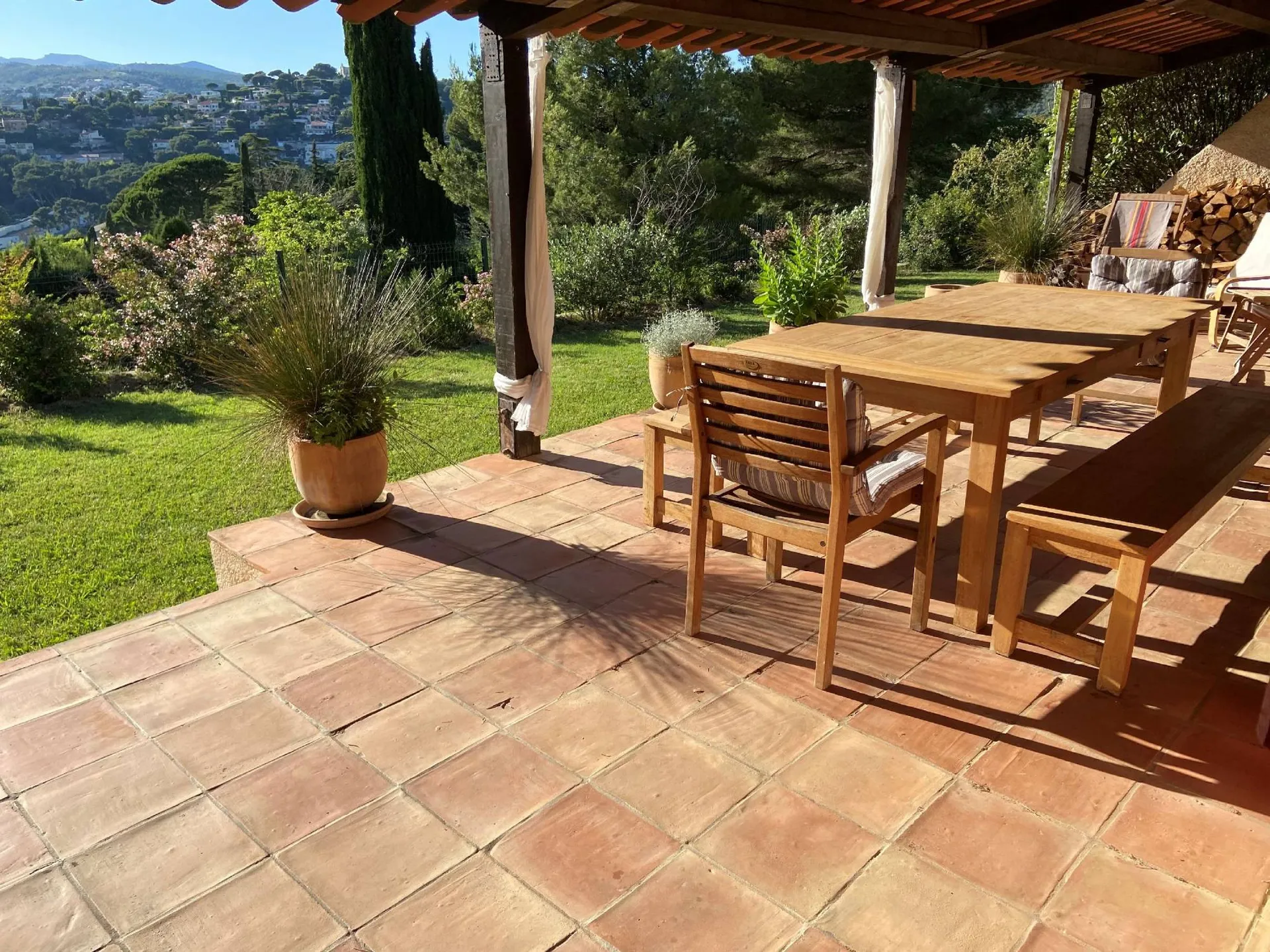 A vendre maison 4 Cassis au calme dans résidence avec piscine et tennis