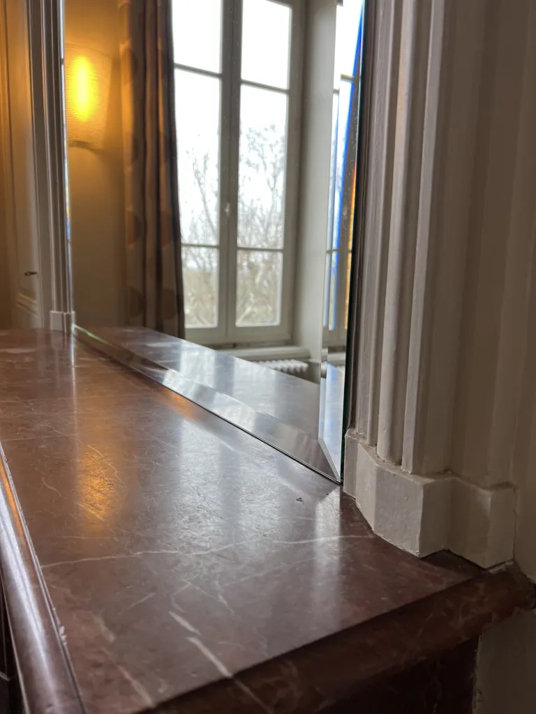 Biseau 30 mm en périphérie du miroir