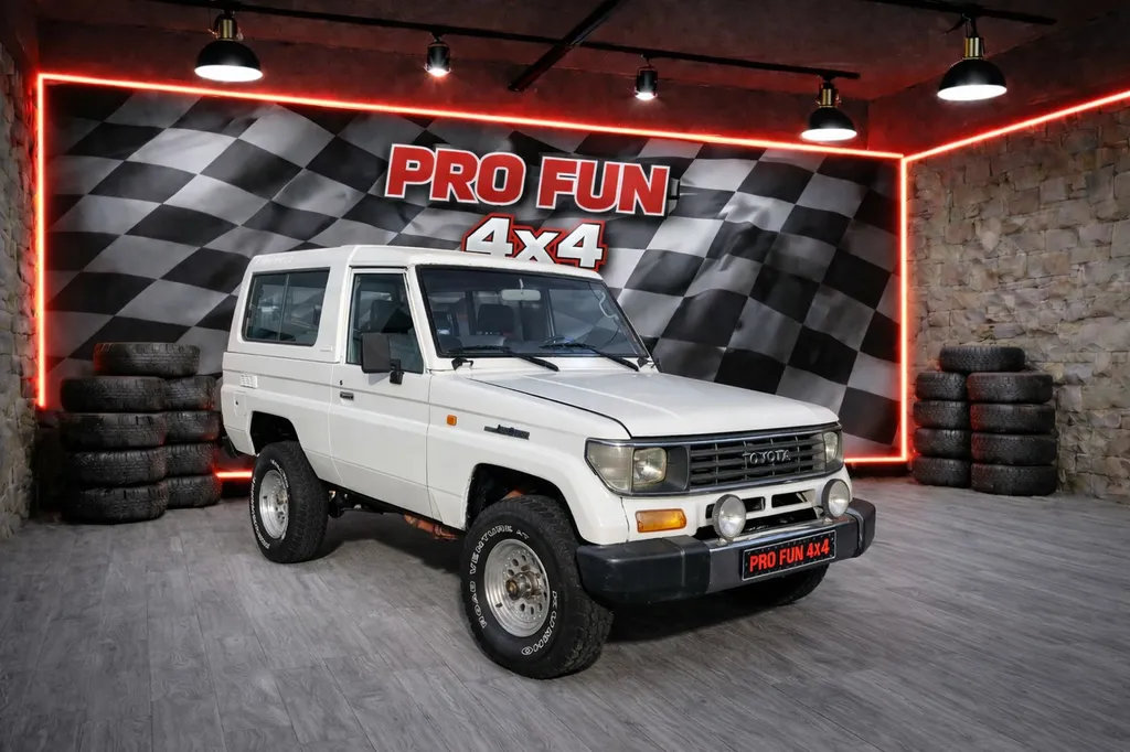 TOYOTA LAND CRUISER 3.0L 125CH 1990 près de Marseille