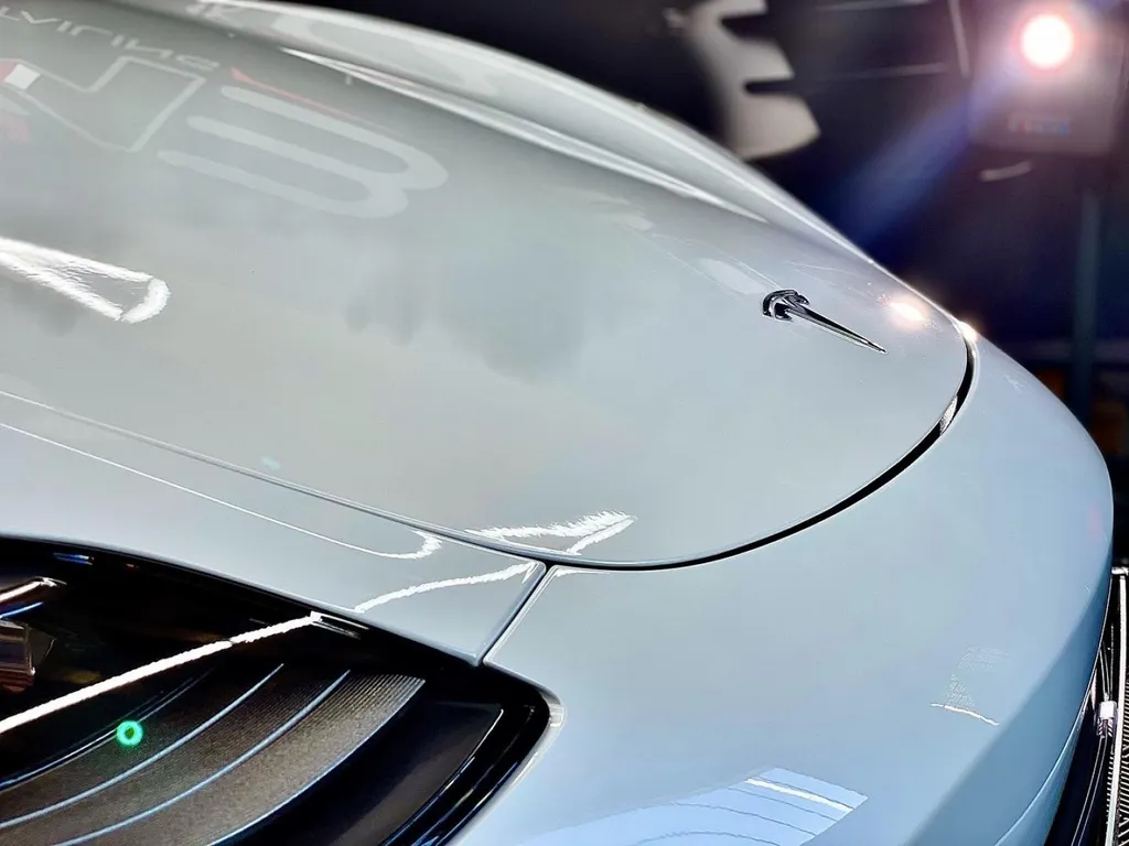 Protection traitement céramique carrosserie et jantes Tesla modèle 3 Lyon 