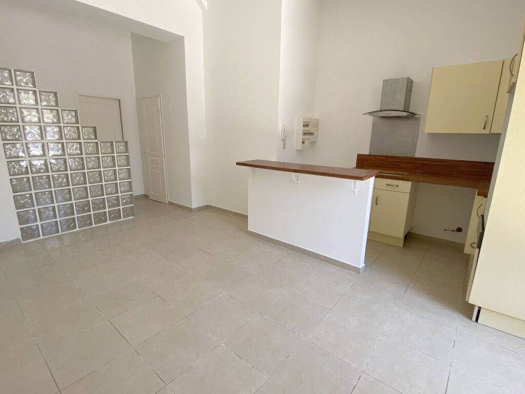 bel appart avec terrasse a vendre la bédoule