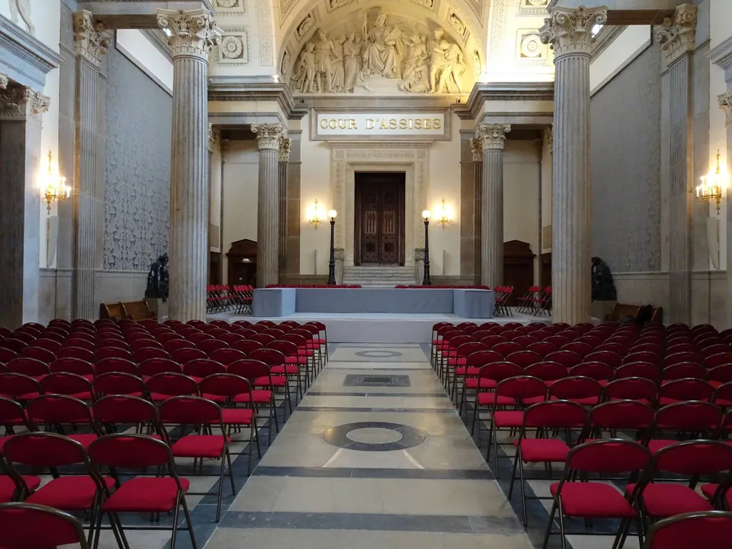 Location d'estrade pour discours à Lyon